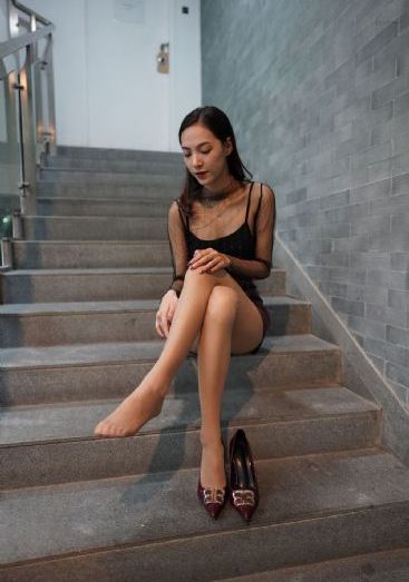 82岁老人找20多岁小伙子
