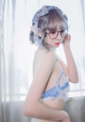 赤裸与恐惧